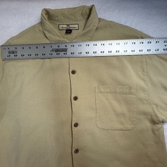 Tommy Bahama Mens 100% Silk Short Sleeve Button-Up Shirt with Pocket Beige Large - Picture 6 of 8